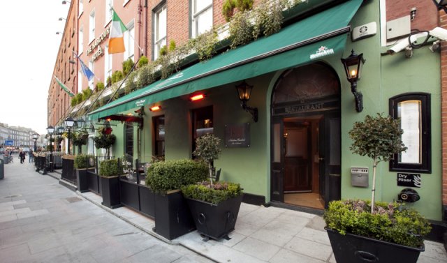 1900 Bar and Restaurant